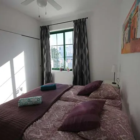 Sleeps 4 Pool Wifi