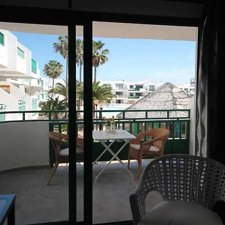 Sleeps 4 Pool Wifi アパート